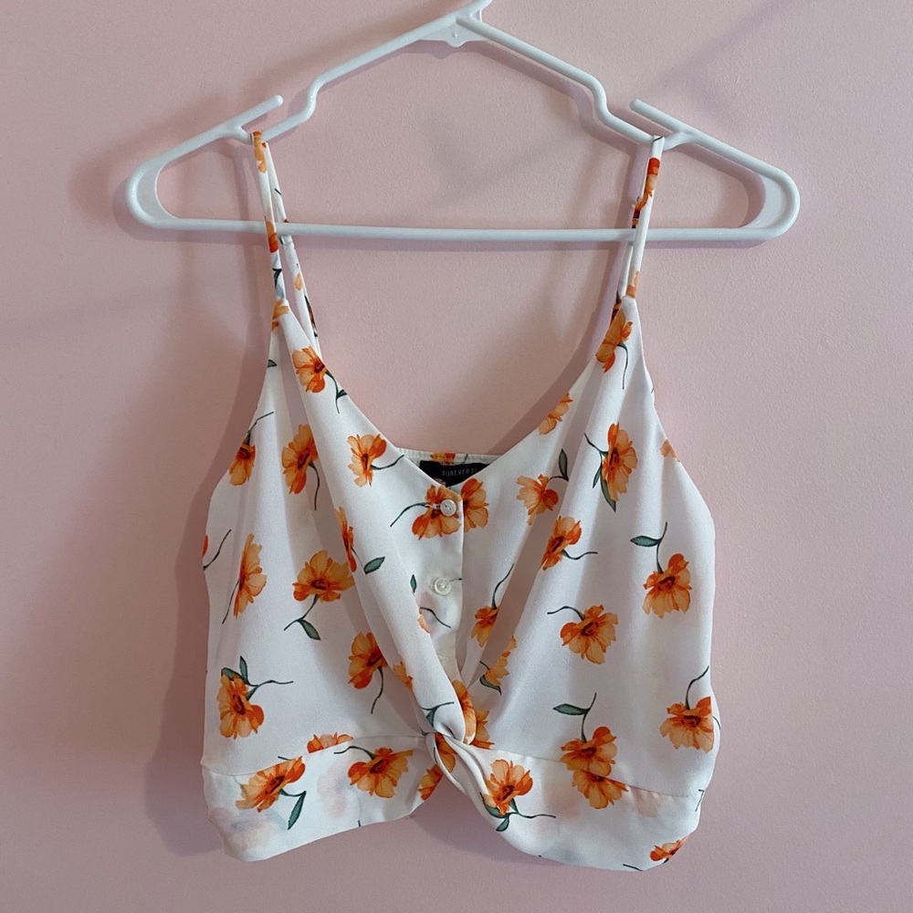 NWOT flowy floral tank, size S